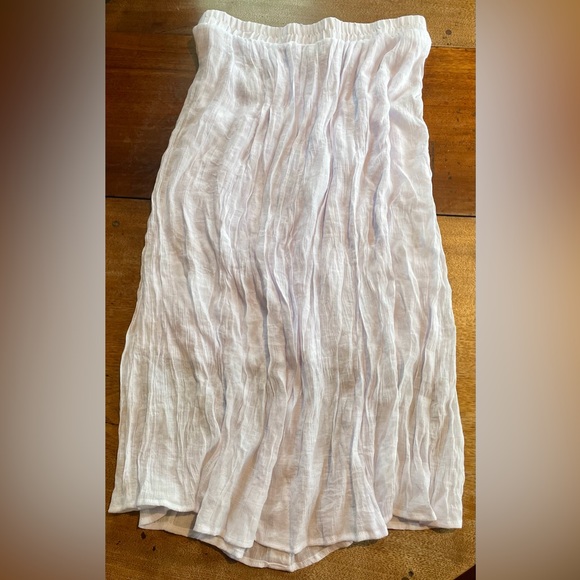 Knee Length White Overlay Skirt, lightweight - Picture 3 of 5